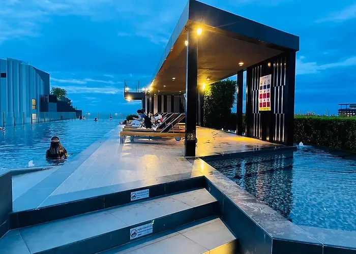 The Base Central Pattaya By Numam 38