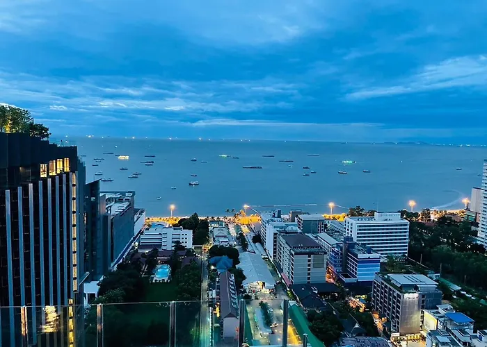 The Base Central Pattaya By Numam 38